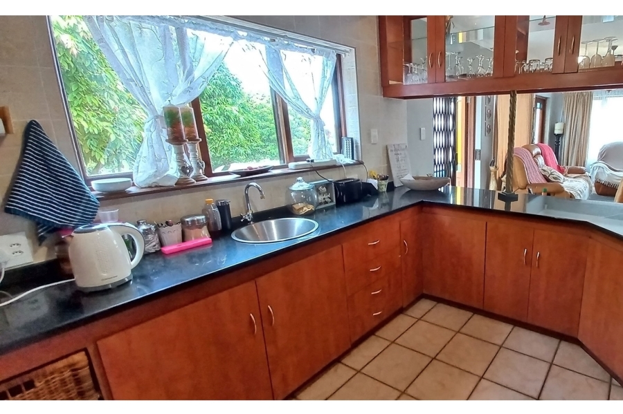 2 Bedroom Property for Sale in Hersham Western Cape